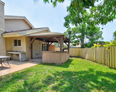 7813 Kenway Place W - Photo Thumbnail 40