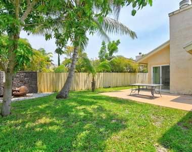 7813 Kenway Place W - Photo Thumbnail 42