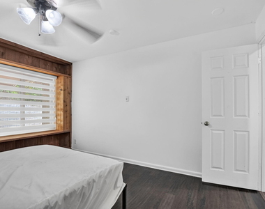 7813 Kenway Place W - Photo Thumbnail 20