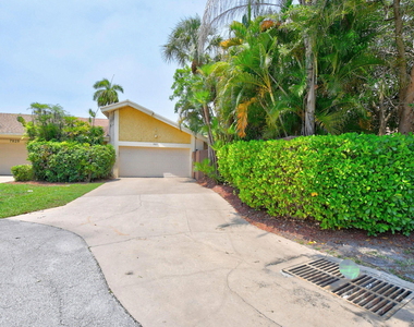 7813 Kenway Place W - Photo Thumbnail 1