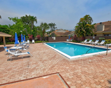 7813 Kenway Place W - Photo Thumbnail 53