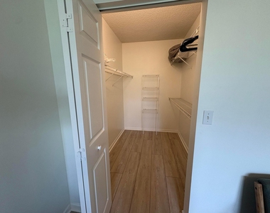 11790 Saint Andrews Place - Photo Thumbnail 9
