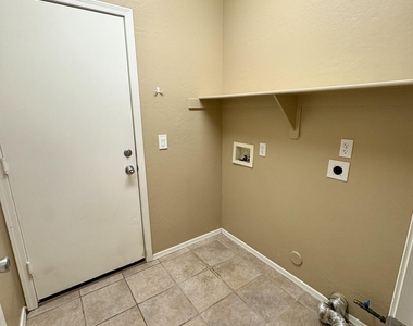8234 W Salter - Photo Thumbnail 29