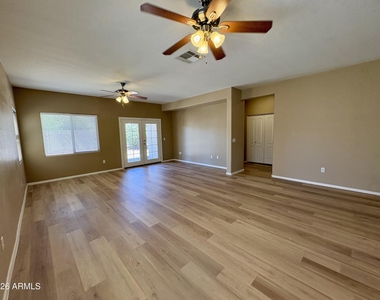 8234 W Salter - Photo Thumbnail 9