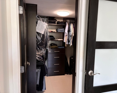3625 N Country Club Drive - Photo Thumbnail 7
