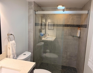 3625 N Country Club Drive - Photo Thumbnail 19