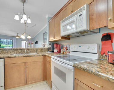 4855 Via Palm Lakes - Photo Thumbnail 4