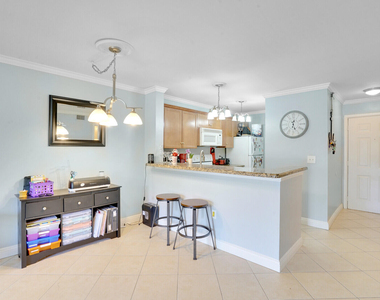 4855 Via Palm Lakes - Photo Thumbnail 9