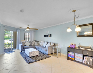 4855 Via Palm Lakes - Photo Thumbnail 7