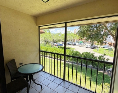 351 Club Circle - Photo Thumbnail 2