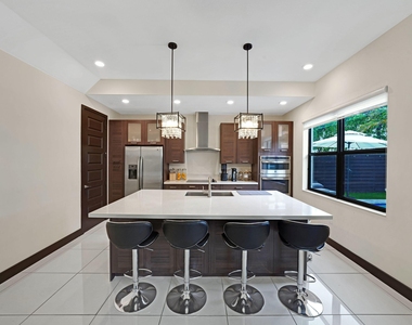 15451 Nw 88th Avenue - Photo Thumbnail 8