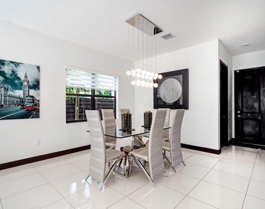15451 Nw 88th Avenue - Photo Thumbnail 18