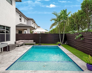 15451 Nw 88th Avenue - Photo Thumbnail 30