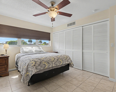 2455 Ne 51st Street - Photo Thumbnail 13