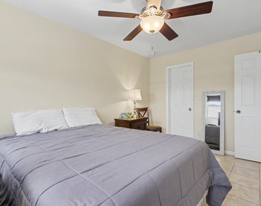 2455 Ne 51st Street - Photo Thumbnail 18