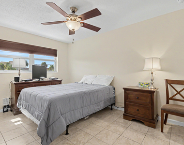 2455 Ne 51st Street - Photo Thumbnail 15