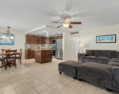 2455 Ne 51st Street - Photo Thumbnail 6
