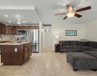 2455 Ne 51st Street - Photo Thumbnail 7