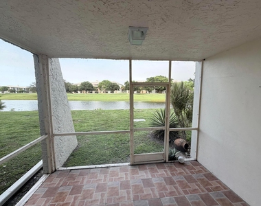 9230 Lagoon Place - Photo Thumbnail 13