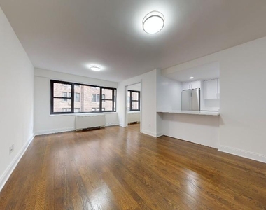 East 56th Street - Photo Thumbnail 2