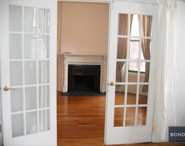 East 91st Street - Photo Thumbnail 6