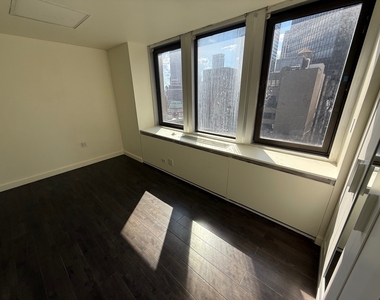 369 Lexington Avenue - Photo Thumbnail 5