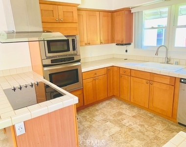 9459 Workman Avenue - Photo Thumbnail 22