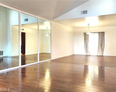 23860 Enriquez Drive - Photo Thumbnail 14