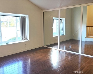 23860 Enriquez Drive - Photo Thumbnail 15