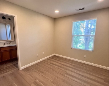 6966 Grison - Photo Thumbnail 18