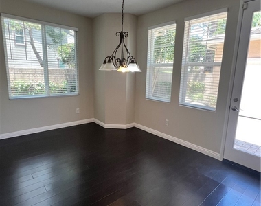6966 Grison - Photo Thumbnail 4
