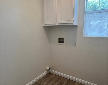 6966 Grison - Photo Thumbnail 11