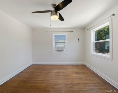5152 Romaine Street - Photo Thumbnail 17