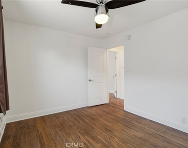 5152 Romaine Street - Photo Thumbnail 16
