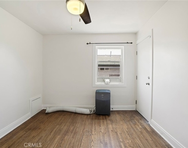5152 Romaine Street - Photo Thumbnail 14