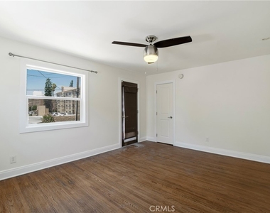 5152 Romaine Street - Photo Thumbnail 15