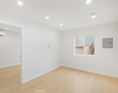 22609 1/2 Mariano Street - Photo Thumbnail 5