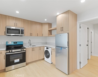 22609 1/2 Mariano Street - Photo Thumbnail 3