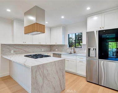 7401 Dempsey Ave - Photo Thumbnail 14
