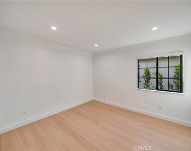 7401 Dempsey Ave - Photo Thumbnail 23