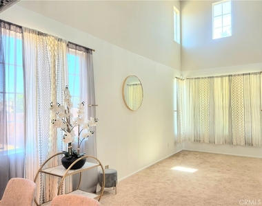 39883 Penina Way - Photo Thumbnail 9