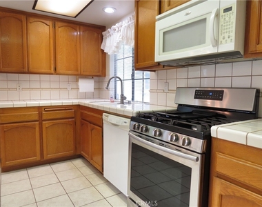 19424 Crystal Ridge Lane - Photo Thumbnail 4