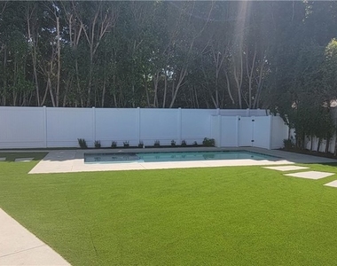 5061 Woodley - Photo Thumbnail 25