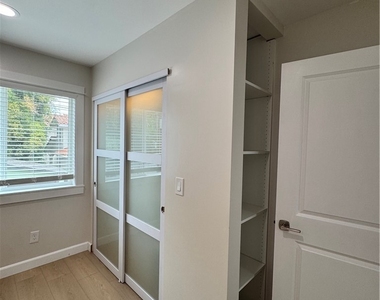 1313 Arlington - Photo Thumbnail 14