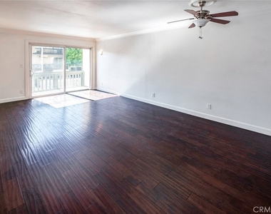 770 W Imperial Avenue - Photo Thumbnail 4