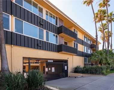 770 W Imperial Avenue - Photo Thumbnail 30