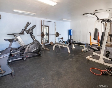770 W Imperial Avenue - Photo Thumbnail 20