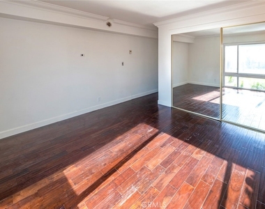 770 W Imperial Avenue - Photo Thumbnail 9