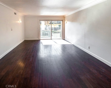 770 W Imperial Avenue - Photo Thumbnail 5