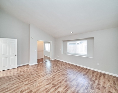 21901 Moneta Avenue - Photo Thumbnail 23